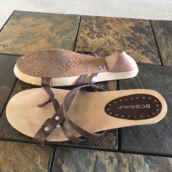 BCBGirls strappy leather kitten heel sandals - Picture 3 of 6